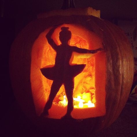 Ballet Halloween Ballerina Pumpkin, Pumkin Carving, Art Pumpkin, Lantern Ideas, Pumpkin Carving Patterns, Ballet Inspiration, Ballet Style, Pumpkin Carving Templates, Thanksgiving Diy