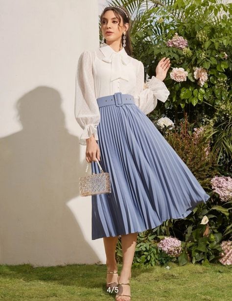 Blue Midi Skirt Outfit, Formal Attire Women, Ootd Muslim, Mommy Dress, Long Skirt And Top, Purple Periwinkle, Light Blue Skirts, Woman Life Freedom, Blue Pleated Skirt