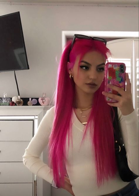 Black Roots And Pink Hair, Fuchsia Pink Hair, Flash Pink Hair, Pink Hair Neon, Electric Pink Hair, Pink And Red Hair Dye, Light And Dark Pink Hair, Outfits For Pink Hair, Pink Hair With Fringe