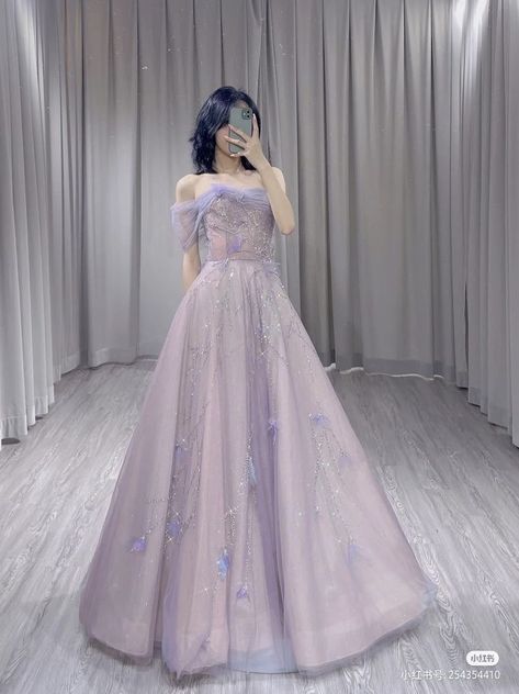 💟 Gown Ideas For Debut, Debut Dresses Simple, Ball Gown Dresses Elegant Princess, Debut Dresses Filipino, Gown For Debut, Debut Gown, Debut Dress, Princess Style Dress, Gaun Tulle