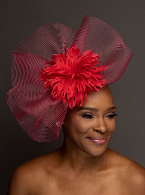 Hats Outfit, Unique Fascinators, Cogic Fashion, Fascinator Hats Outfit, Fascinator Hats Diy, Hotel Hacks, African Hair Wrap, Classy Hats, Red Fascinator