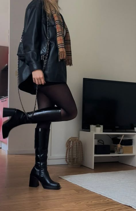 Petite Leather Jacket Outfit, Berkleigh Boots Outfit, Long Leather Boots Outfit, Winter Anniversary Outfit, Outfits With Long Boots, Fall Boots 2023, Fall Leather Jacket Outfit, Aesthetic All Black Outfit, Boots Outfits Women