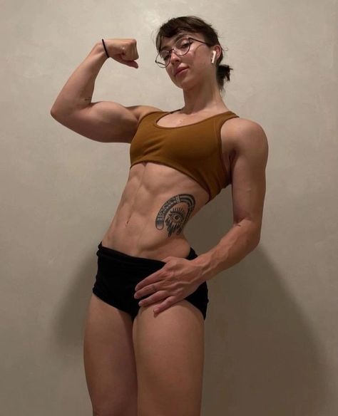 Best Ab Exercises For Women, Lean Beef Patty, Ab Exercises For Women, Lean Women, Best Ab Exercises, Fitness Pictures, Buff Women, Exercises For Women, Body Types Women