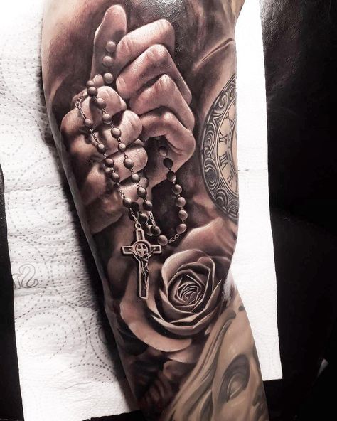 Jesus Tattoo On Arm, Cross Necklace Tattoo, Tato Realis, Fire Tattoos, Catholic Tattoos, Gladiator Tattoo, Praying Hands Tattoo, Rosary Tattoo, Tattoo Sleeve Ideas