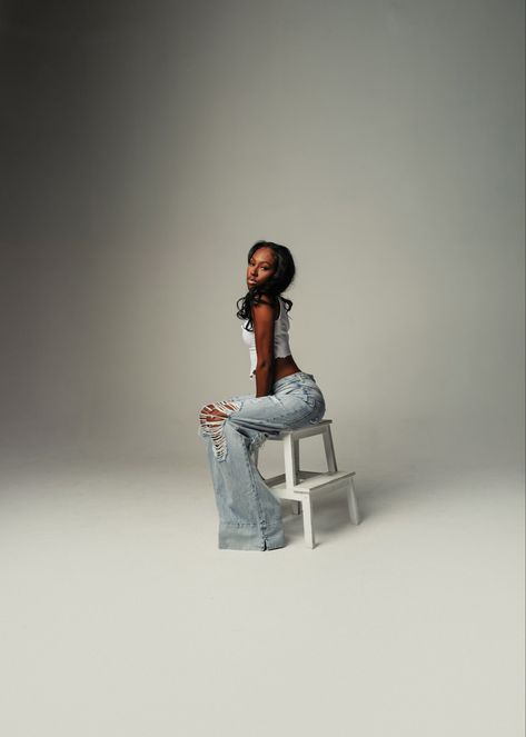 Sitting Poses Outside, Modeling White Background, Denim Photo Shoot Ideas, White Outfits For Photoshoot, High Class Photoshoot, White Themed Photoshoot, Light Blue Backdrop Photoshoot, Jean Birthday Photoshoot Ideas, Blue Jeans White Shirt Photoshoot