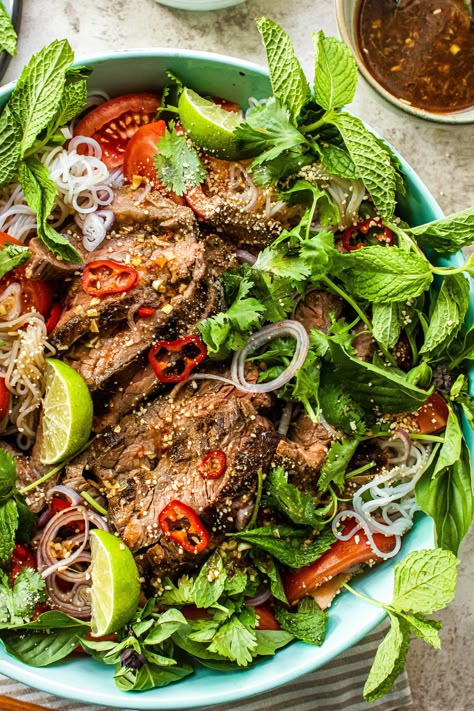 Thai Beef + Noodle Salad (Yum Nua) - Classic Thai Beef Salad Thai Beef Noodle Salad, Beef Noodle Salad, Thai Beef Salad Recipe, Steak Rice, Marinated Skirt Steak, Thai Noodle Salad, So Much Food, Thai Beef Salad, Thai Beef