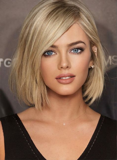 Long Blonde Bob With Bangs, Shoulder Length Hair With Long Bangs, Chic Bob Haircut, Chic Bob, Bob Haircut Ideas, Blonde Haircuts, Bob Haircut With Bangs, Hair Haircuts, Short Hairstyle