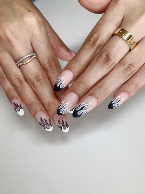 Short Nail Designs Flames, Summer Flame Nails, Short Nails Flames, Flames Nails Designs, Flame Almond Nails, Black And White Flame Nails, Cute Flame Nails, Short Flame Nails, Nails With Flame Design