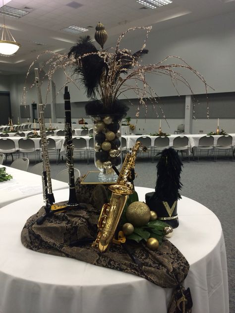 Instrument centerpieces, band banquet School Dance Centerpieces, Marching Band Banquet, Band Banquet Decorations, Music Banquet Decorations, Band Banquet Centerpieces, Band Banquet Ideas, Music Table Decorations, Music Note Centerpieces, Music Centerpieces