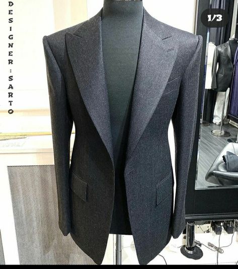 Bespoke Suit Tailoring Details, Bespoke Suit Tailoring, Italian Tailoring, Dapper Gentleman Style, Boots Men Outfit, Stylish Mens Suits, Black Suit Men, Italian Suit, Mens Fashion Blazer