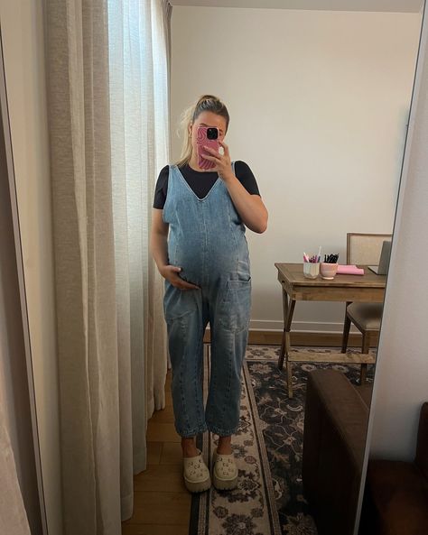 bresheppard's Bump Style Collection on LTK Summer Pregnancy Outfits, Spring Maternity Outfits, Casual Maternity Outfits, Trendy Mom Outfits, Maternity Overalls, Winter Maternity Outfits, Baby Bump Style, Spring Maternity, Clothes For Pregnant Women