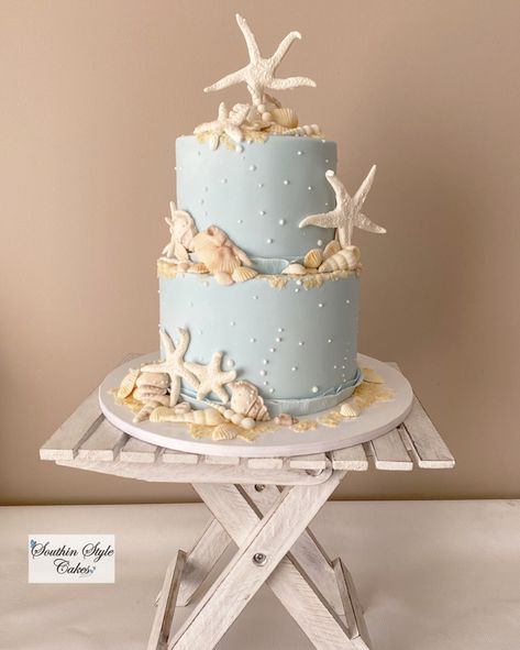 Beach theme wedding cake 21st Birthday Beach Theme, Beach Themed Wedding Cakes, Ocean Wedding Cake, Beach Theme Birthday, Beach Theme Wedding Cakes, Quince Cake, Beach Themed Cakes, Beach Cake, Beach Birthday Party