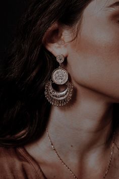 Jhumkas Aesthetic, Apollo Artemis, The Wrath And The Dawn, Goddess Of Hunting, Dpz Aesthetic, Renee Ahdieh, Daughter Of Zeus, Self Portrait Poses, Indian Photoshoot