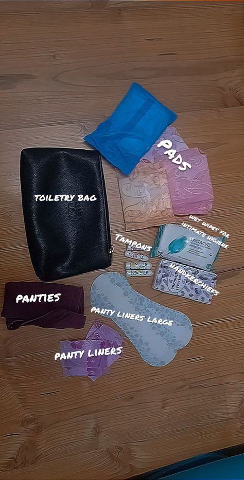 Period Kit Essentials, Period Products Aesthetic, Periods Aesthetic, Tampons Aesthetic, Period Bag For School, Shein Beauty, Period Essentials, Mommy Daughter Activities, Period Pouch