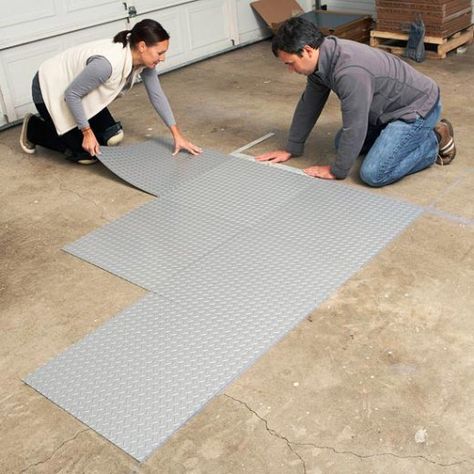 Inexpensive Garage Floor Ideas, Cheap Garage Floor Ideas, Garage Tile Floor Ideas, Garage Floor Ideas, Garage Flooring Ideas, Garage Woodshop, Plastic Tiles, Evergreen Landscape, Garage Tile