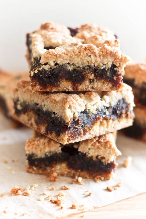 Paleo Date Squares Desayuno Keto, Healthier Sweets, Date Squares, Book Cakes, Postre Keto, Square Recipes, Paleo Sweets, Paleo Desserts, Carb Foods