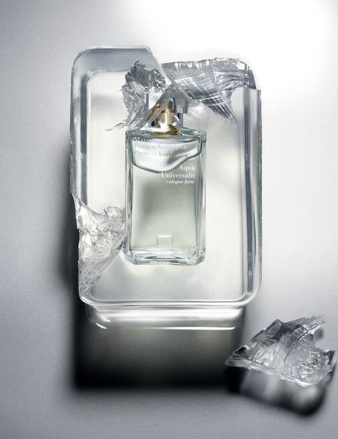 a fragrance bottle trapped inside a gel like substance Q Magazine, Stilllife Photography, Textures Fashion, Prop Stylist, Texture Photography, Still Life Photographers, New Artists, Life Photography, Still Life Photography