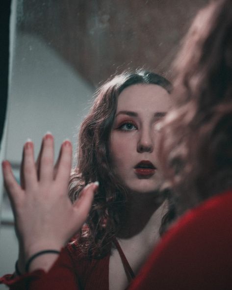 #photography #portrait #selfportrait #photoshoot #mirror Someone Doing Makeup In Mirror, Person Touching Mirror, Woman Mirror Photography, Mirror Self Portrait Photography, Mirrors Photoshoot, Vanity Photoshoot, Mirror Portrait Photography, Mirror Photography Ideas, Photoshoot Mirror