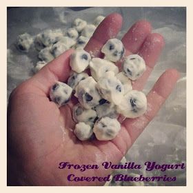 Fit: Frozen Vanilla Yogurt Covered Blueberries Yogurt Covered Strawberries, Frozen Blueberry Recipes, Blueberry Treats, Yogurt Covered Blueberries, Chocolate Covered Blueberries, Frozen Yogurt Blueberries, Blueberry Snacks, Homemade Frozen Yogurt, Yogurt Pretzels