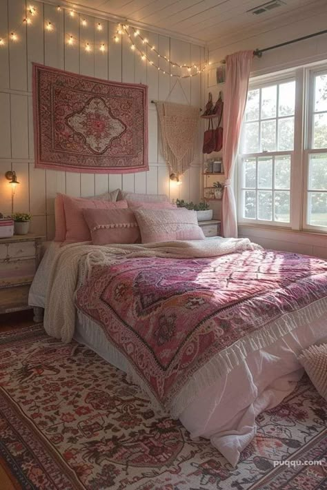 Pink Orange And Gold Bedroom, Pink Western Bedroom Aesthetic, Pink And Green Vintage Bedroom, Pink Hippy Room, Tapestry Ideas Bedroom, Room Positioning Ideas, Pink Boho Room Aesthetic, Room Decor Two Beds, Pink Country Room Aesthetic