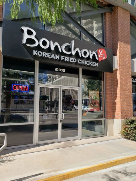 Bonchon Chicken Restaurant, Korean Fried Chicken Restaurant, Korean City, Alive Tattoo, Fried Chicken Restaurant, Chicken Restaurant, Chicken Shop, Free House Design, Korean Fried Chicken