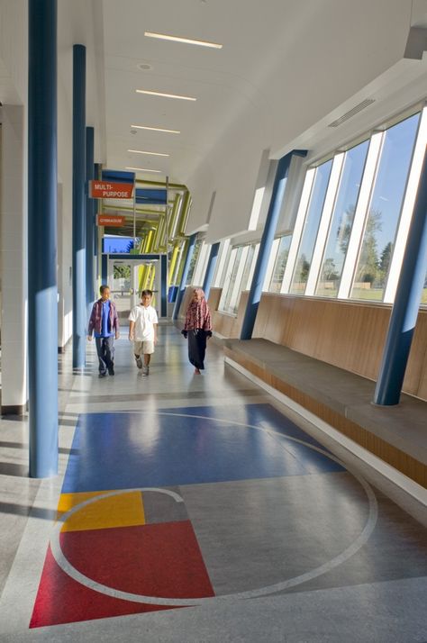 Corridor/Floor Pattern McMicken Elementary School / TCF Architecture Classroom Architecture, Elementary School Architecture, School Floor, Kindergarten Interior, Corridor Design, School Hallways, Future School, Elementary School Classroom, School Interior