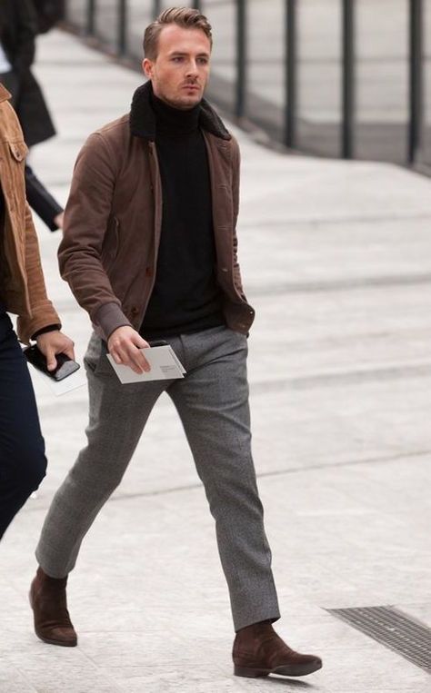 Chinos Men Outfit, Grey Pants Outfit, Brown Suede Chelsea Boots, Mens Fashion Winter, Pants Outfit Men, Mens Fashion Edgy, Outfits Hombre, Mens Trendy Outfits, Brown Shoes