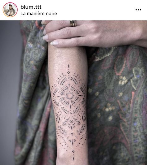 Paris Tattoo, Tatoo Inspiration, Date Tattoos, Body Art Photography, Ornamental Tattoo, Leg Tattoos Women, Arm Band Tattoo, Dot Work Tattoo, Band Tattoo