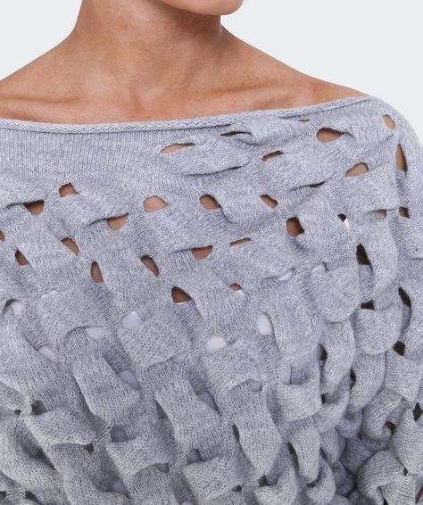 Cropped Bubble Knit Jumper Crea Concept, Knit Inspiration, Machine Knit, Knitwear Design, Knitting Stitches, Machine Knitting, Knitting Inspiration, Knit Jumper, Sweater Fashion