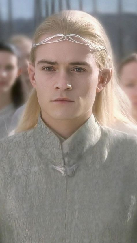 Lotr Legolas, Lotr Elves, Legolas And Thranduil, Tolkien Elves, Sherlock John, Handsome Prince, Orlando Bloom, Thranduil, Legolas