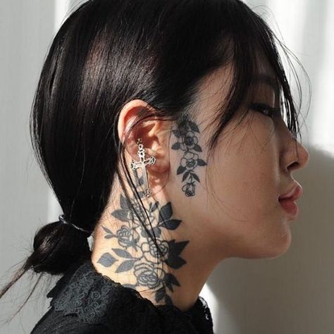 Illustrative Blackwork, Est Tattoos, Small Face Tattoos, Full Neck Tattoos, 2024 Tattoo, Face Tattoos For Women, Side Neck Tattoo, Throat Tattoo, Neck Tattoos Women