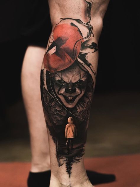 Stephen King Tattoos, Pennywise Tattoo, Es Pennywise, Horror Movie Tattoos, Wolf Tattoo Sleeve, Evil Tattoos, Clown Tattoo, Movie Tattoo, Movie Tattoos