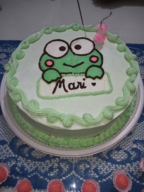 Keroppi Birthday Cake, Kerropi Birthday, Keroppi Birthday Party Ideas, Keroppi Party, Keroppi Cake, Kerropi Pfp, Cute Baking, Creative Birthday Cakes, Hello Kitty Party