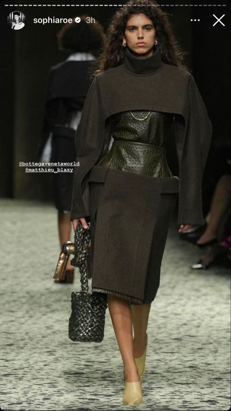 Bottega Veneta Runway, Bomer Jacket, Gorgeous Clothes, Drop Dead, Runway Looks, Bottega Veneta, Singers, Saddle, Pop Culture