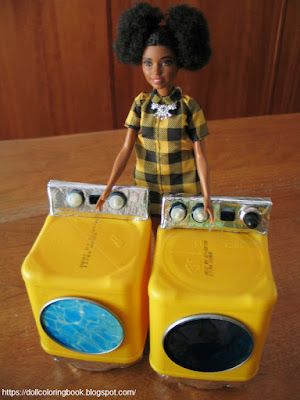 Diy Barbie Washer And Dryer, Diy Barbie Dollhouse Cardboard, How To Make Barbie Furniture, Diy Barbie Furniture How To Make, Front Loading Washer And Dryer, Pictures Of Water, Washer And Dryer Set, Clothing Pictures, Barbie Items