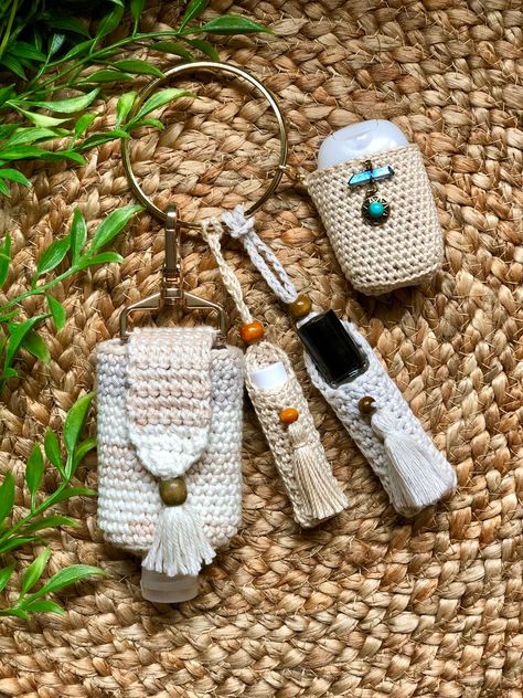 Boho Sanitizer Sling — Day's Crochet & Knit Free Crochet Chapstick Holder Patterns, Crochet Small Pouch Pattern Free, Diy Crochet Keychain Ideas, Boho Crochet Projects, Boho Crochet Ideas, Crochet Lighter Holder Pattern, Crochet Hand Sanitizer Holder Pattern, Useful Crochet Gifts, Crochet Accessories Ideas