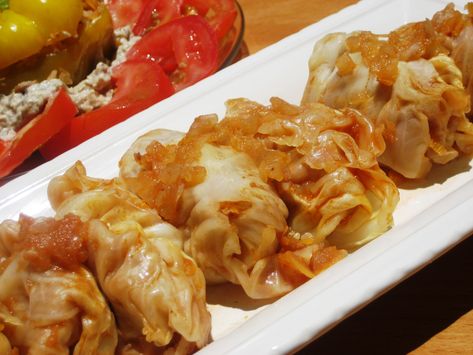 Vegetarian Sarmale (Romanian Cabbage Rolls) Romanian Cabbage Rolls Recipe, Vegetarian Cabbage Rolls, Dinner Tomorrow, Becoming Vegetarian, Meat Rolls, Cabbage Rolls Recipe, Meals Ideas, Russian Food, Stuffed Cabbage