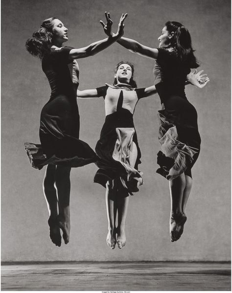 Grete Stern, Matthieu Bourel, Imogen Cunningham, Pina Bausch, Martha Graham, Isadora Duncan, Diane Arbus, Jitterbug, Lindy Hop