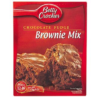 15 Ways To Doctor A Brownie Mix Easy tips, from adding 1 TBSP vanilla to topping w/M Betty Crocker Brownie Mix, Dessert Mix, Brownie Mix Recipes, Chocolate Fudge Brownies, Box Brownies, Delicious Brownies, Roses Are Red, Fudge Brownies, Brownie Mix