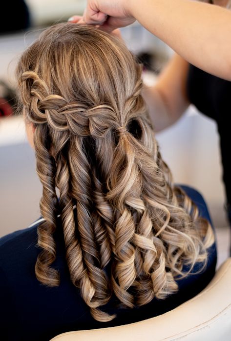 Half Up Half Down Braided Curls #hellolovelybride #hellolovelykc #braid #weddinghair #weddinginspiration #weddinginspo #stylist #hair #kansascity #kansascitywedding #planning #curls #halfuphalfdown Half Up Half Down Hair Braided Curls, Cute Bridesmaid Hairstyles Medium Hair, Hair Ideas For Bridesmaids Half Up Braid, Half Up Braid With Curls, Winterball Hair Styles, Bridesmaid Hairstyles Half Up Half Down Braid Curls, Braid And Twist Half Up Half Down, Cute Braided Hairstyles Half Up Half Down, Half Up Half Down Hair Prom Medium