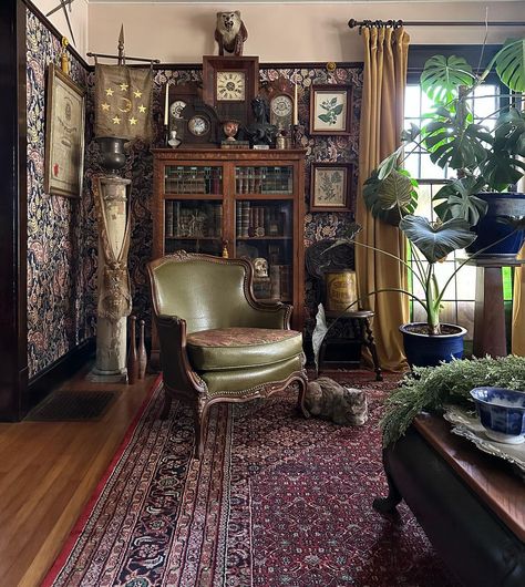 1920s Interior, Victorian Parlor, Victorian Interiors, Dream House Interior, House Room, Dream Rooms, Dream House Decor, House Inspo, Dream Home Design