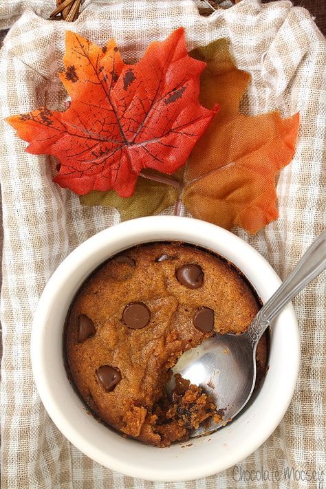 Single Serving Pumpkin Chocolate Chip Cookie Pumpkin Puree Recipes, Cake Mug, Pumpkin Cookie, Leftover Pumpkin, Single Serve Desserts, Pumpkin Chocolate Chip, Dessert For Two, Pumpkin Chocolate Chip Cookies, Pumpkin Treat