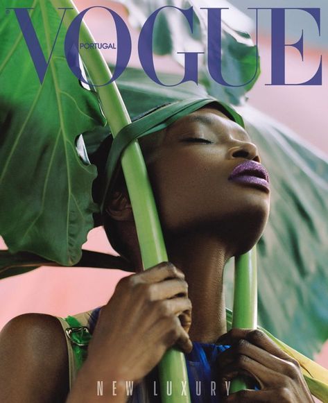 Debra Shaw Gets Her 1st Vogue Cover at 41 Dan Beleiu, Debra Shaw, Wow Image, Vogue Portugal, Stella Tennant, Vogue Magazine Covers, Steal Her Style, Vogue China, Fashion Cover