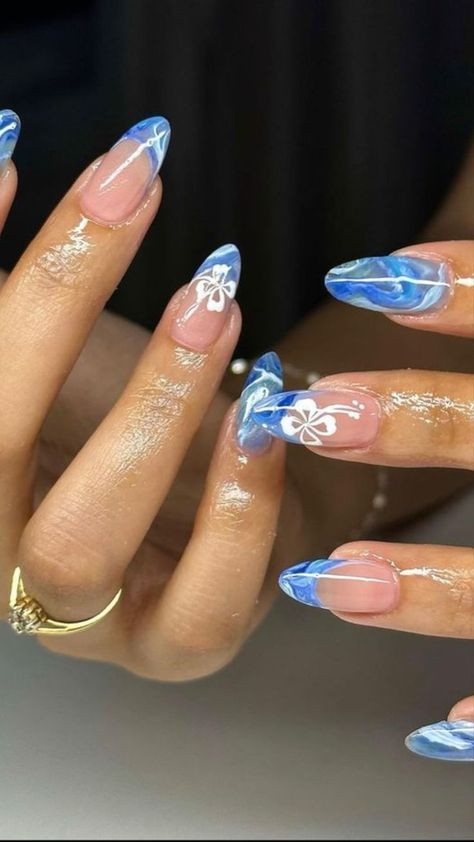 Hawaiian Nails, Grad Nails, Hawaii Nails, Beach Nail Designs, Beachy Nails, Wow Nails, Summery Nails, Girly Acrylic Nails, Cute Summer Nails