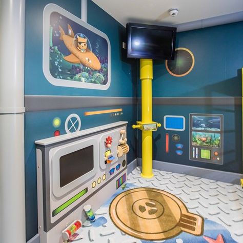 Octonauts Room - CBeebies Land Hotel | Alton Towers Resort Octonauts Bedroom Ideas, Octonauts Bedroom, Shellington Octonauts Pfp, Octonauts Toys, Otter From Octonauts, Octonauts Vegimals, Toddler Toilet, Toddler Toilet Seat, Octonauts Birthday Party