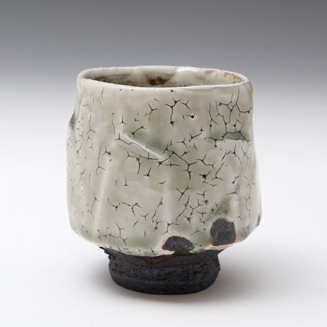 Lisa Hammond (Collection PCT) Decorating Pots, Lisa Hammond, Small Pots, Farmhouse Pottery, Tea Culture, Ceramics Pottery Art, Japanese Porcelain, Ceramics Pottery, Japanese Pottery