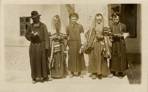 10,226 Polish Jews Stock Photos, High-Res Pictures, and Images - Getty Images Ancient Jews, An Arrow, Morning Prayers, High Res, Getty Images, Photo Image, Stock Photos, 10 Things