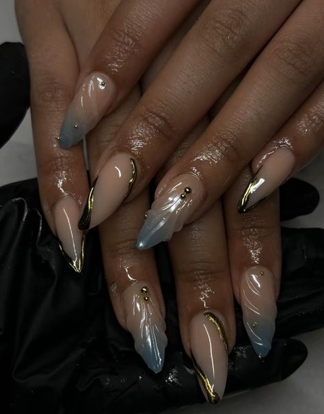 Almond Acrylic Nails Trendy, Blue Nails Beach, Cute Almond Acrylic, Light Blue And Gold Nails, Cute Almond Acrylic Nails, Gold And Blue Nails, Blue And Gold Nails, Almond Gel Nails, Gold Acrylic Nails