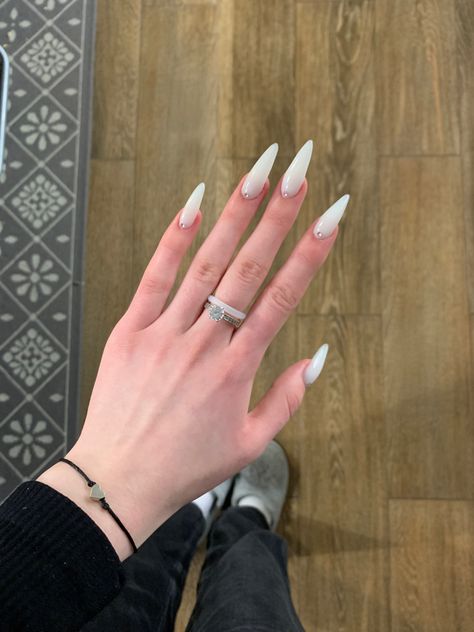 Nike Nails, Office Nails, Long Almond Nails, Hard Gel Nails, Ring Tattoos, Pretty Hands, Nail Varnish, Funky Nails, Gorgeous Nails