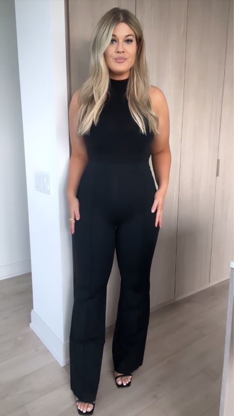 Work All Black Outfit, Black Dressy Casual Outfits, Olivia Freda Curves Outfit, Rehersal Dinner Outfit Bridesmaid Fall, Black Attire Outfit Women, Receptionist Outfit Front Desk Casual, Black Business Casual Outfits, Event Planner Outfit, Casual Dressy Outfits For Women